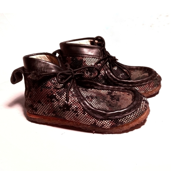 Cucu Baby Camo Booties - Picture 1 of 8
